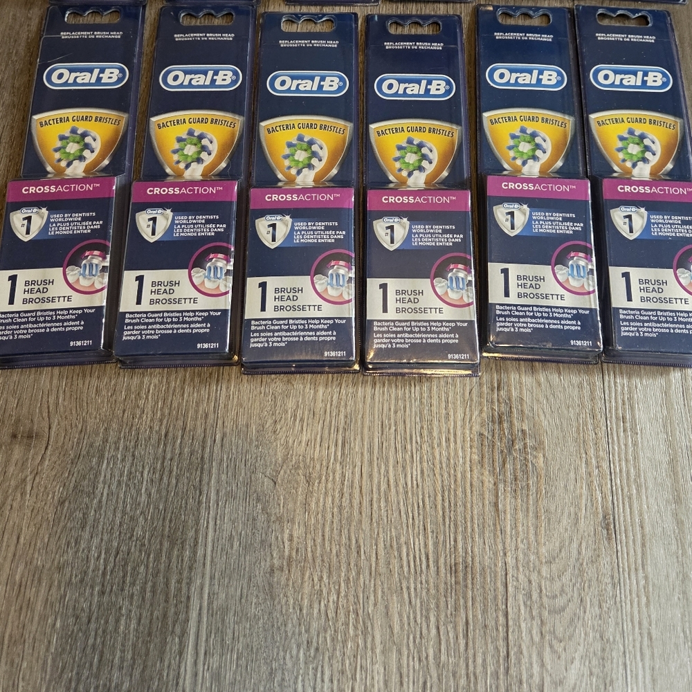 Oral-B CrossAction Replacement ToothBrush Head - New Sealed Lot Of 6